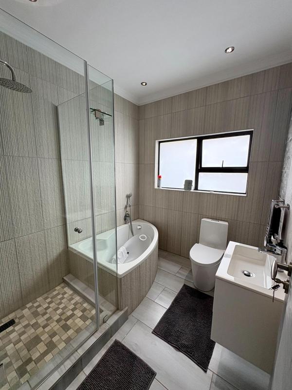 4 Bedroom Property for Sale in Hartbeespoort Rural North West